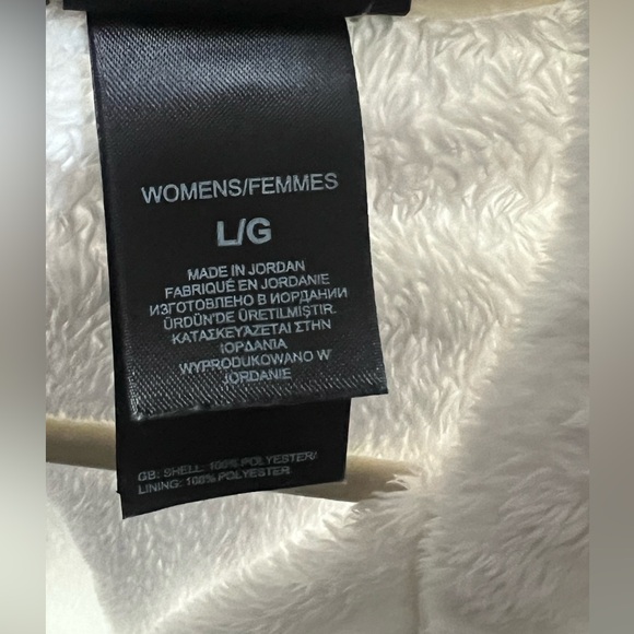 The North Face White Plush Fleece Jacket-
Size L - Picture 4 of 9